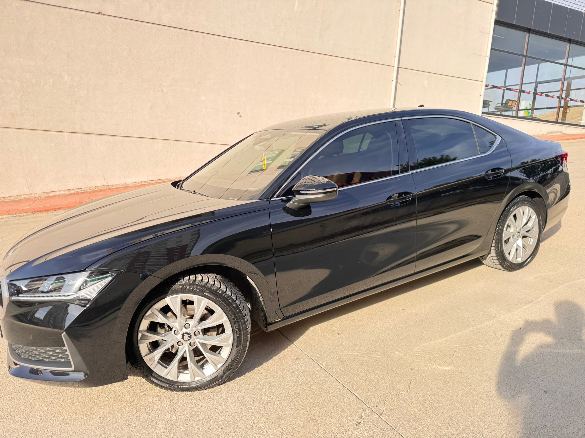 SKODA SUPERB